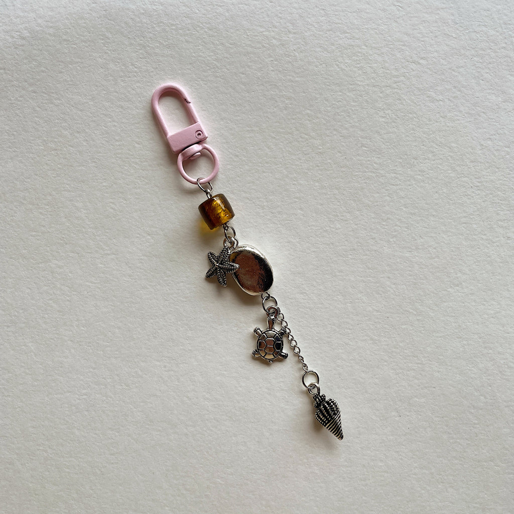 Coastal keychain 07 ✨