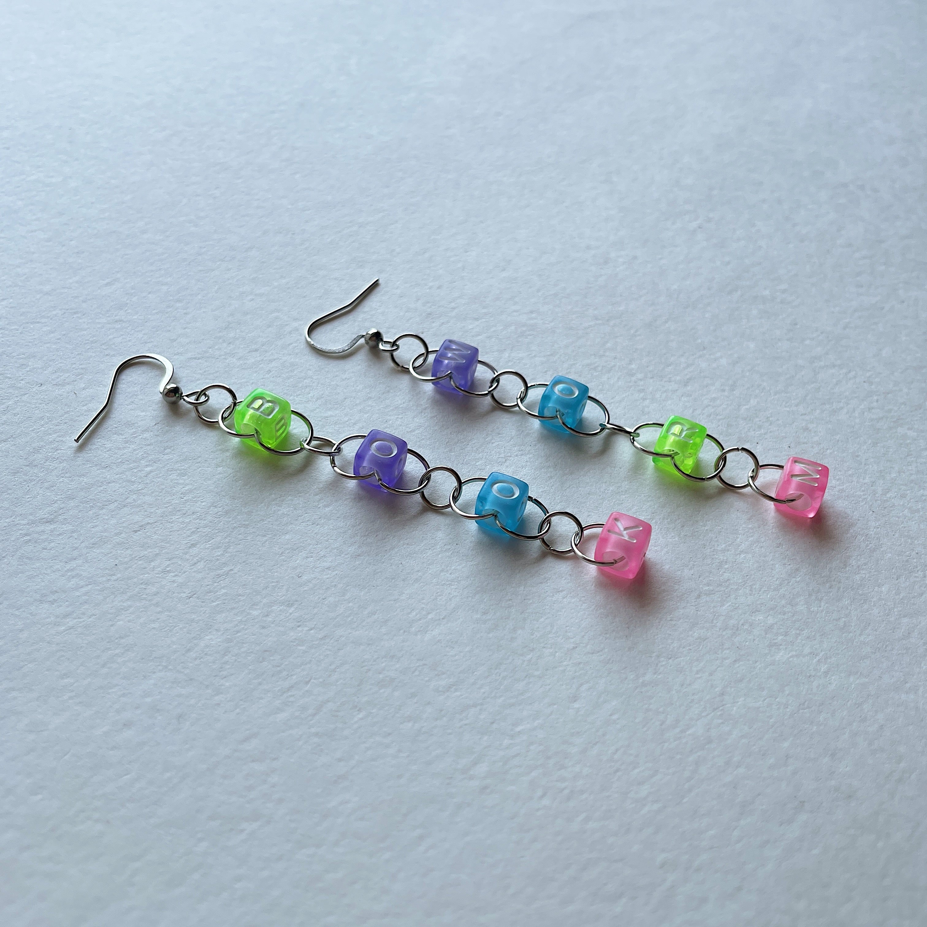 BOOK WORM 🤓 beaded earrings ✨