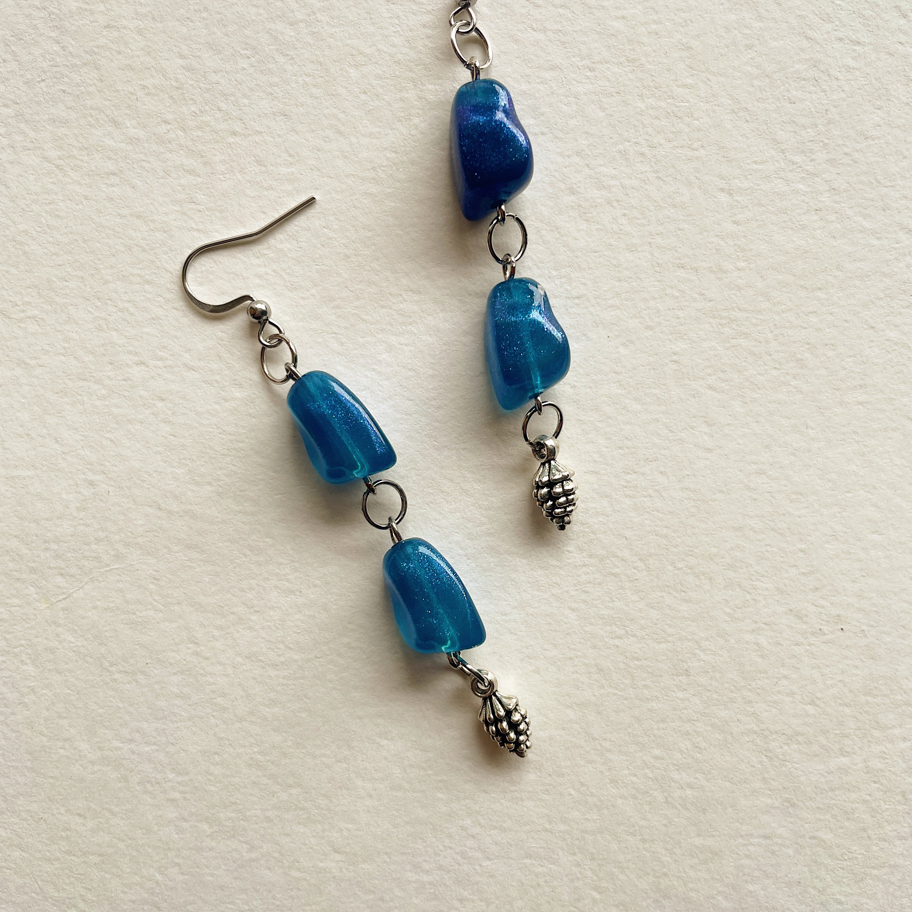 [BACK IN STOCK] Blue pine cone earrings ✨