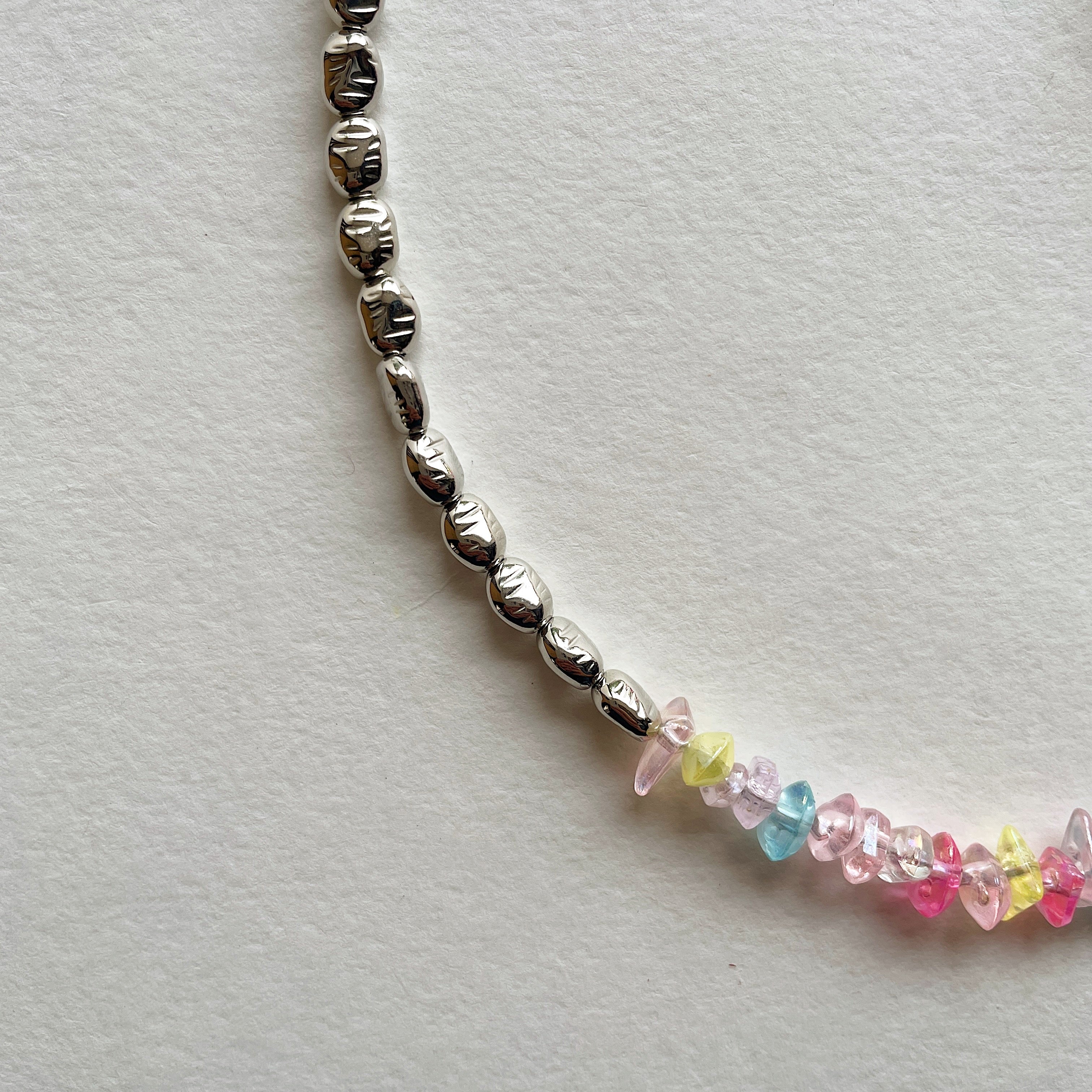 Metal & crystals necklace ✨
