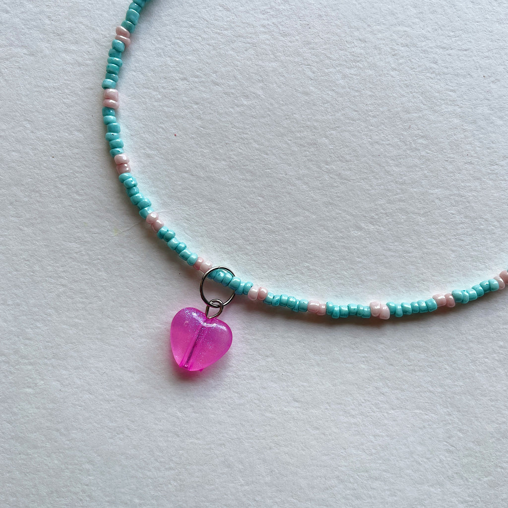 Pink heart pendant necklace ✨