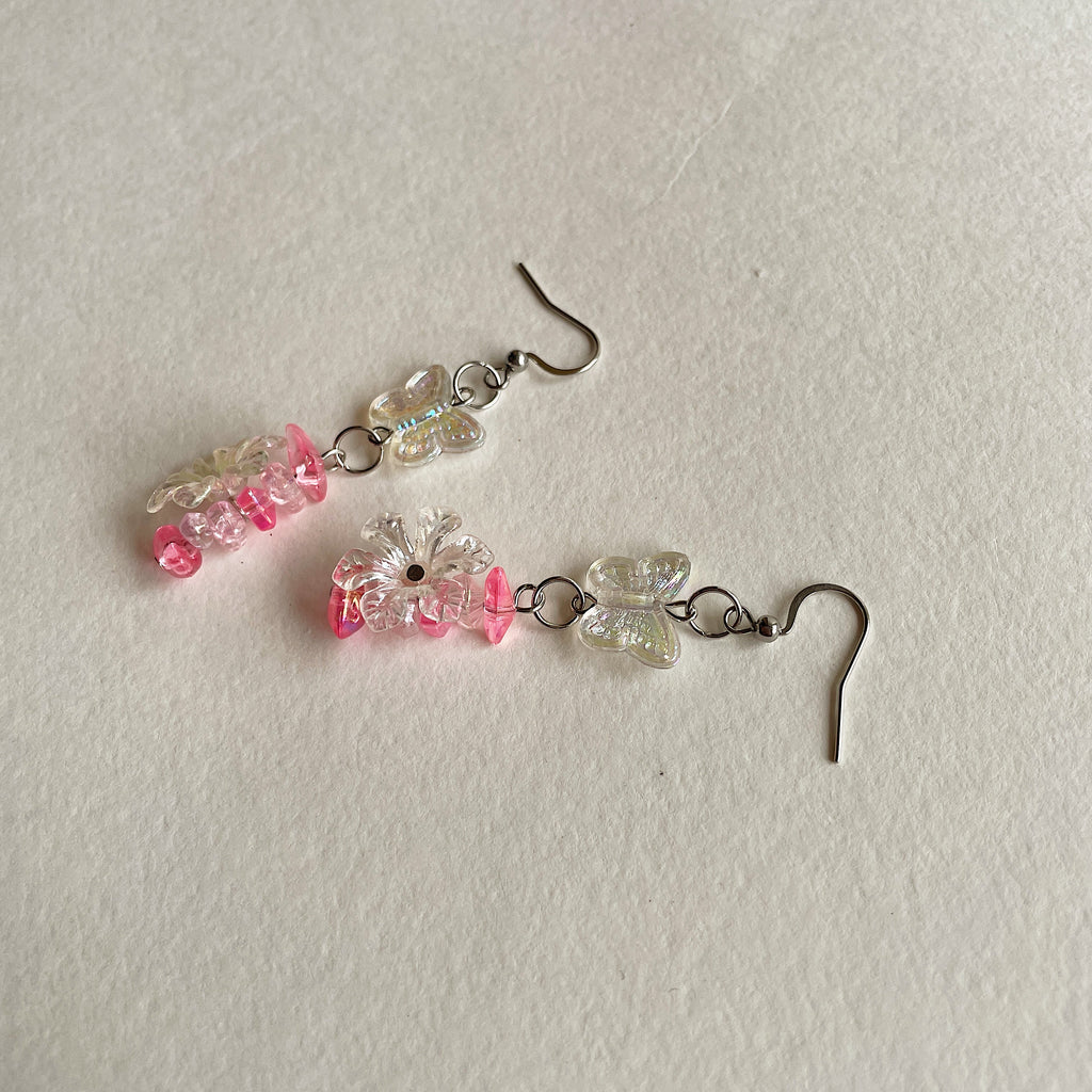 Butterfly floral earrings ✨