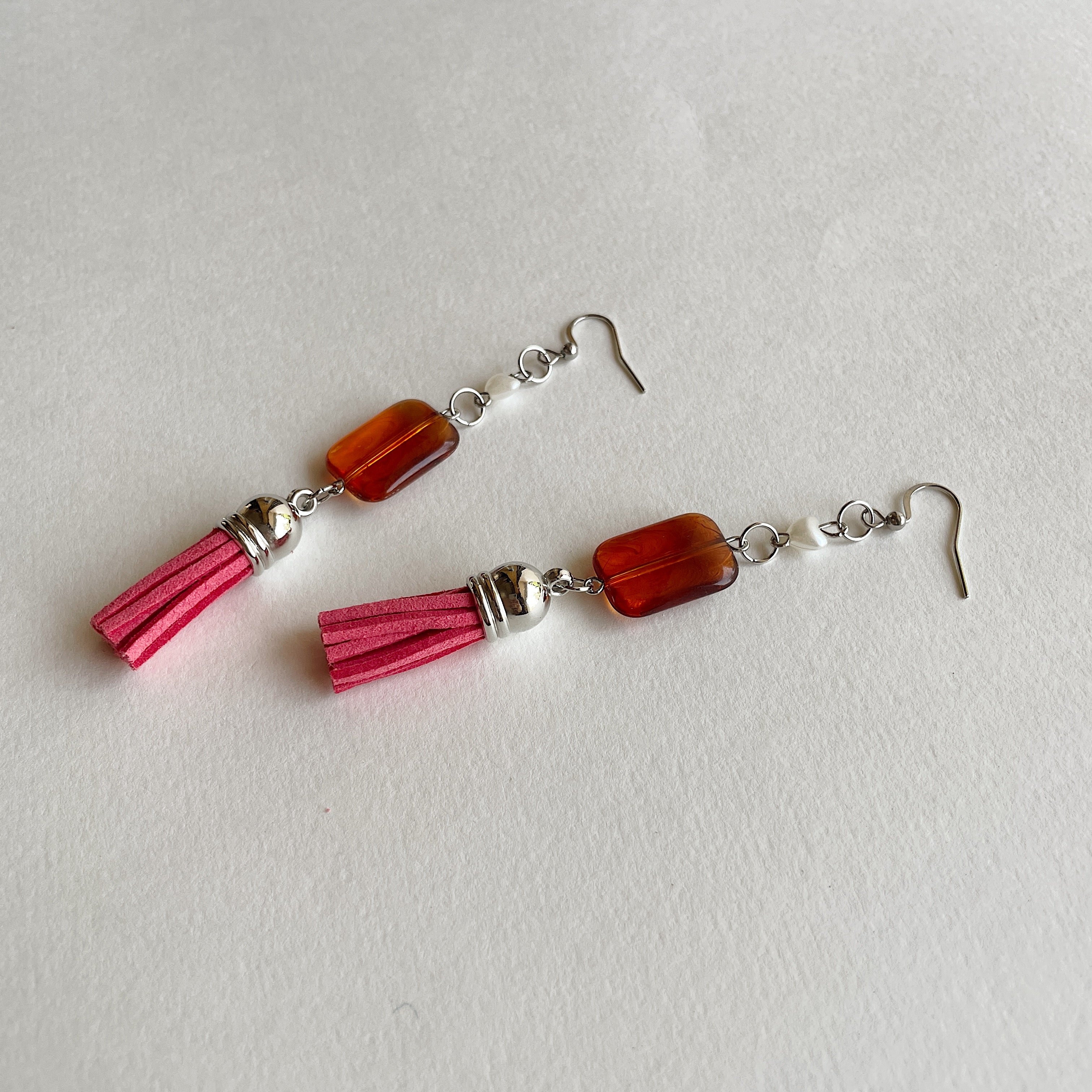 🤍 + caramel + pink tassel earrings ✨