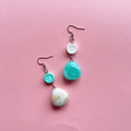 [BACK IN STOCK] Mismatched button earrings ✨
