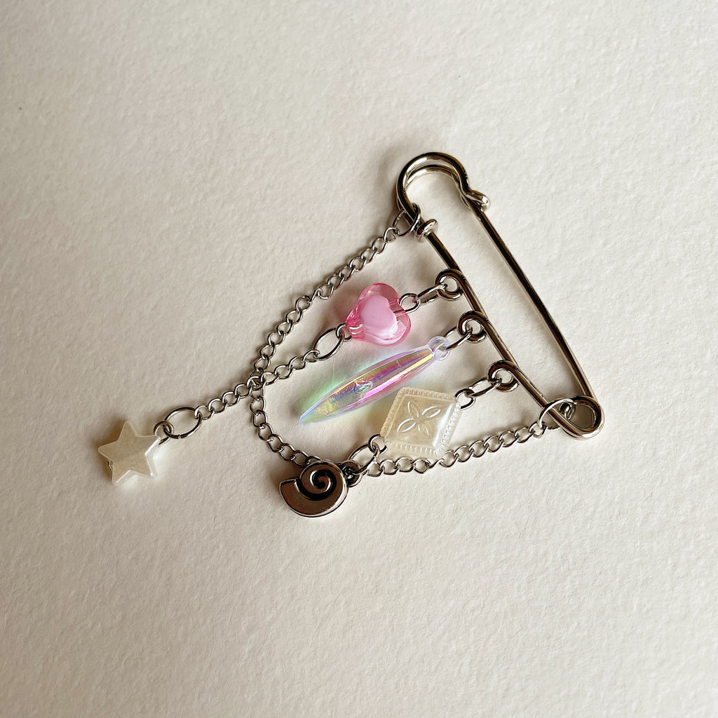 Brooch 01 ✨