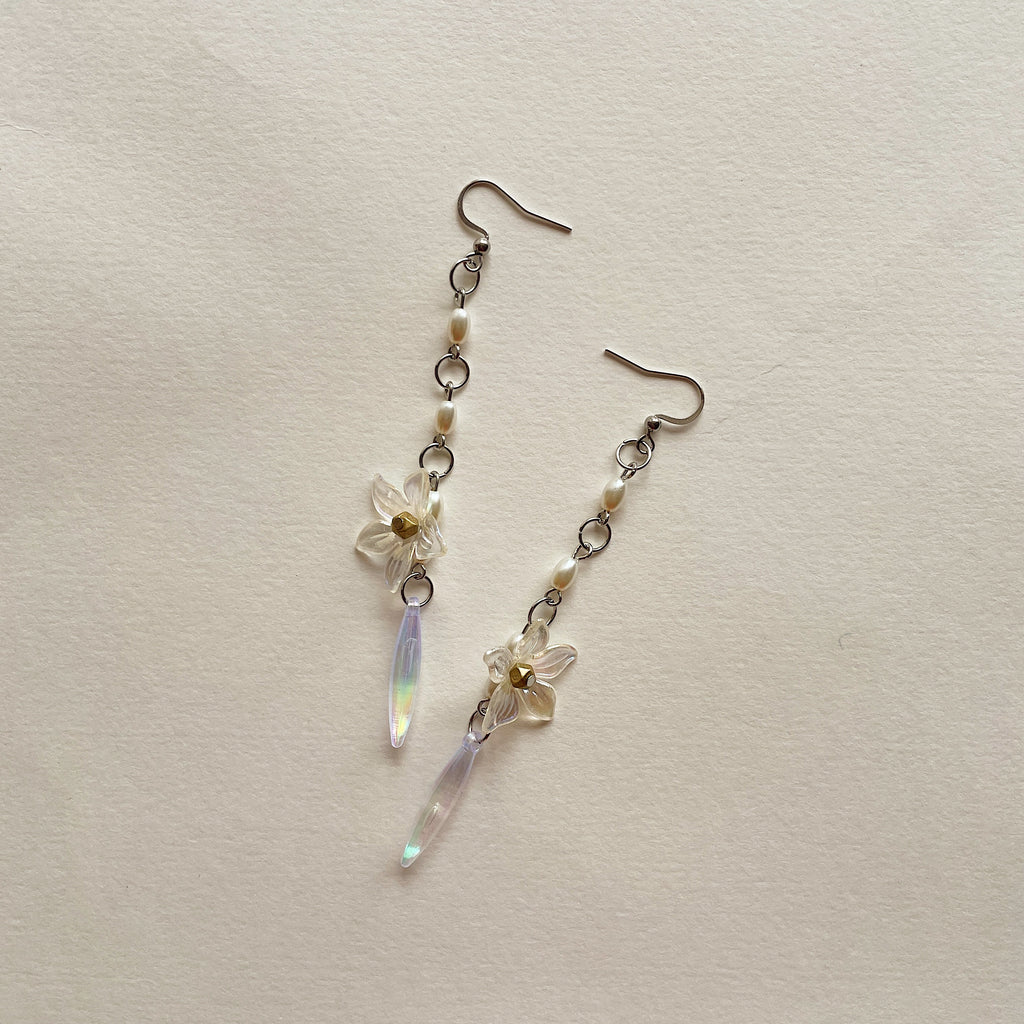 Floral longline earrings ✨