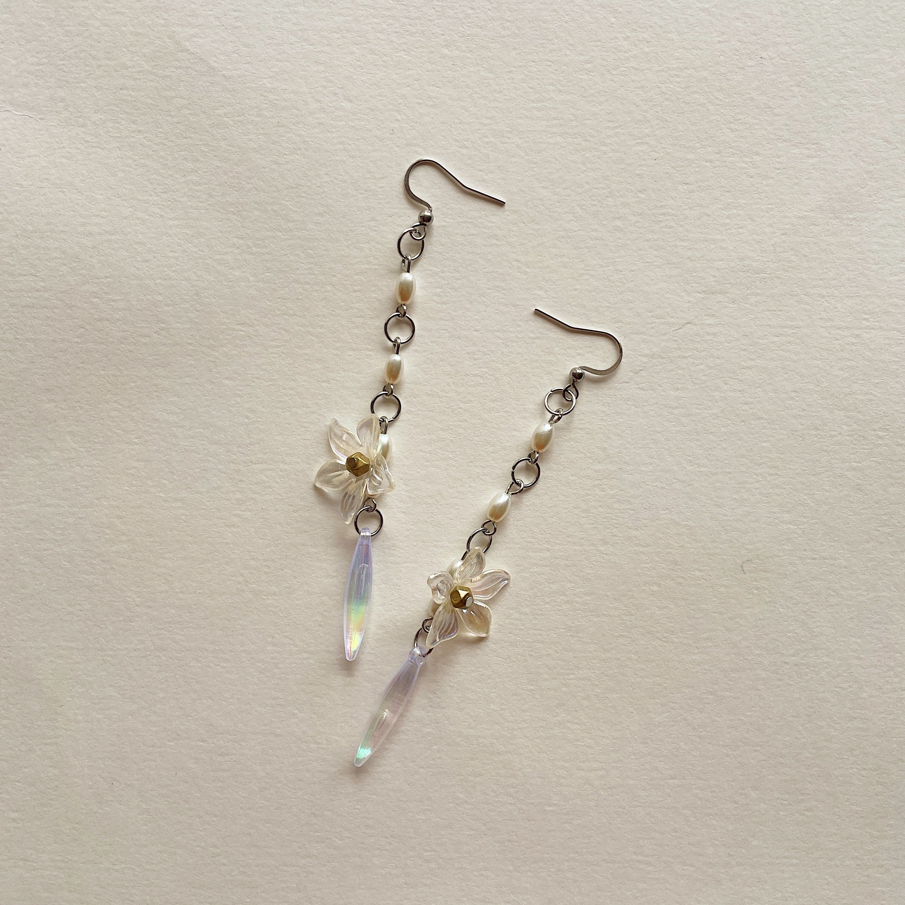 Floral longline earrings ✨