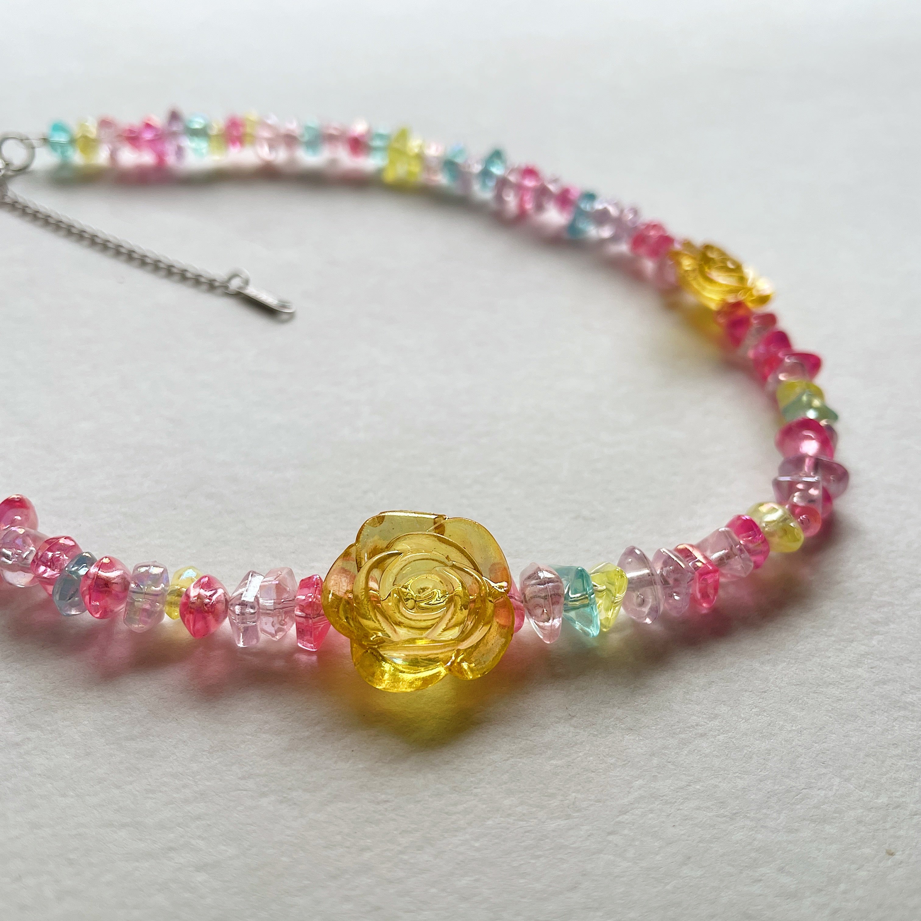 Double rose beaded necklace ✨