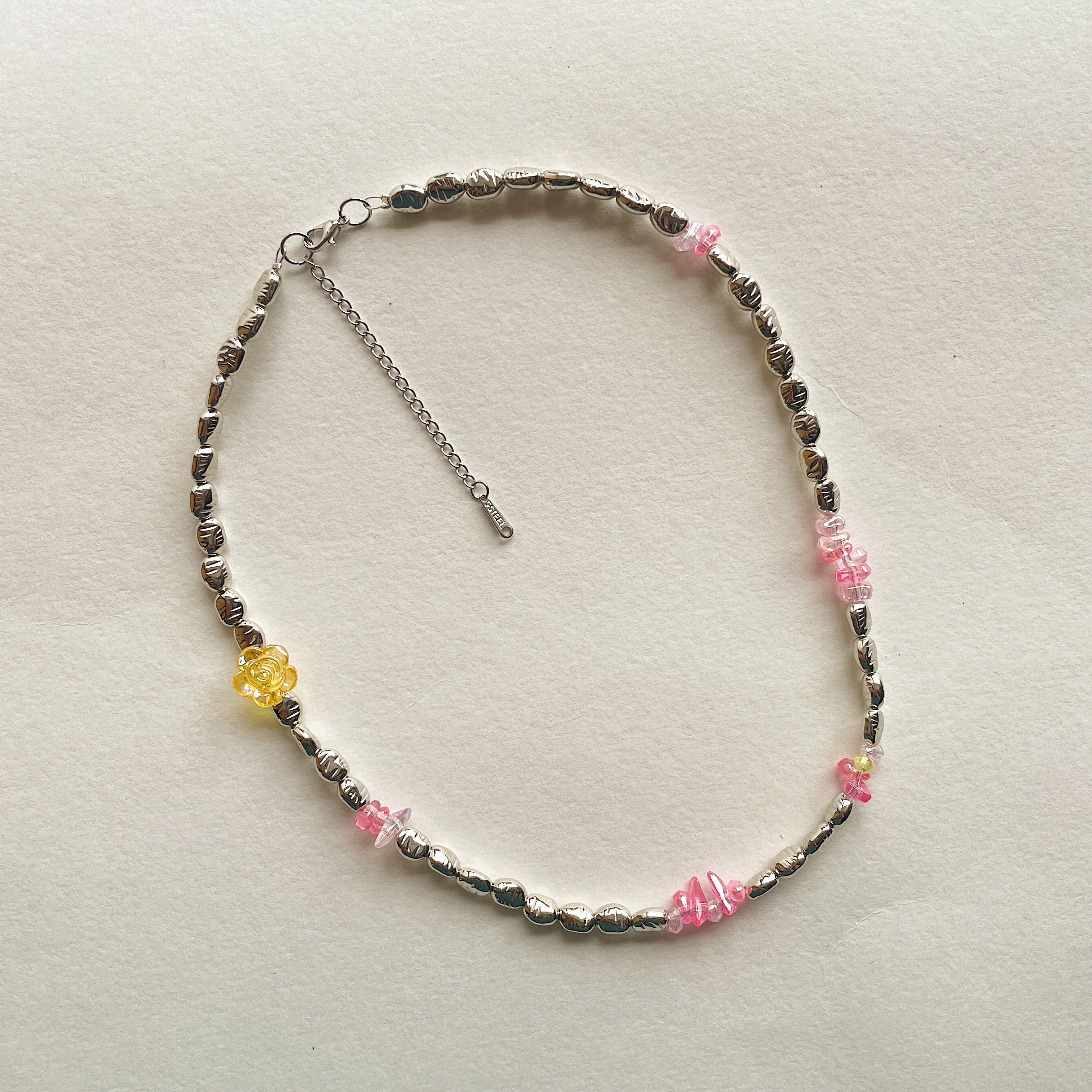 Metallic 🌼 beaded necklace ✨
