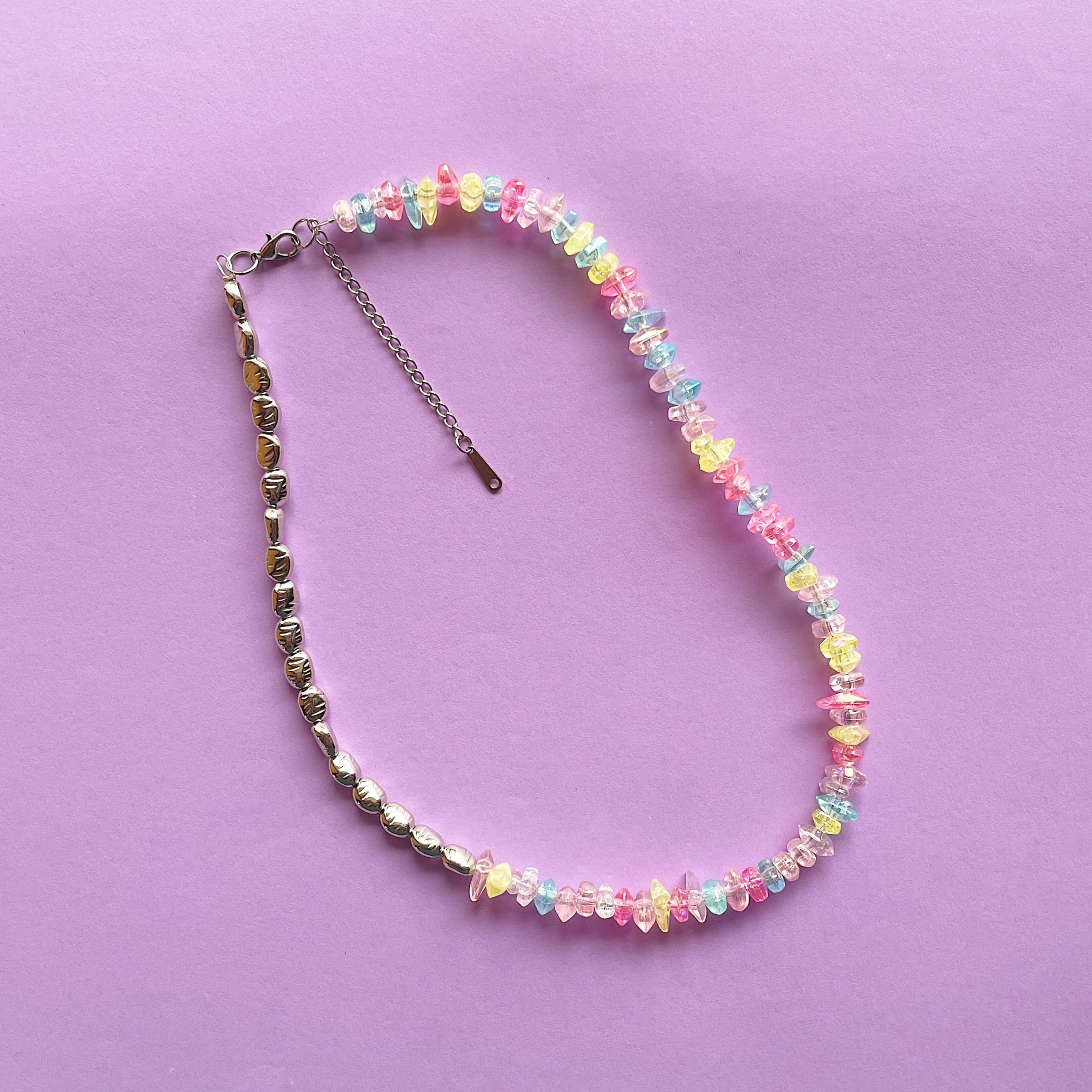 Metal & crystals necklace ✨