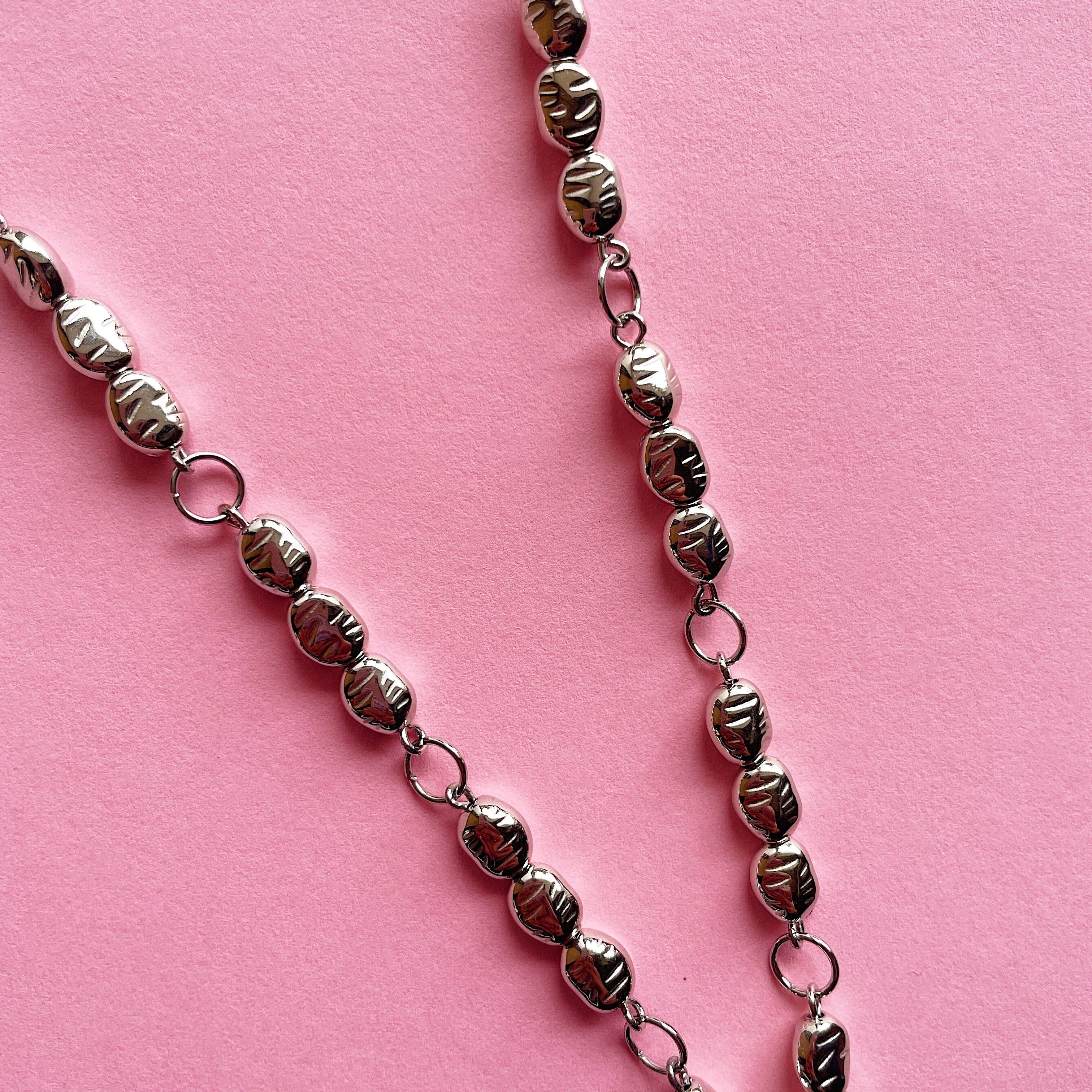Metallic pink heart pendant necklace ✨