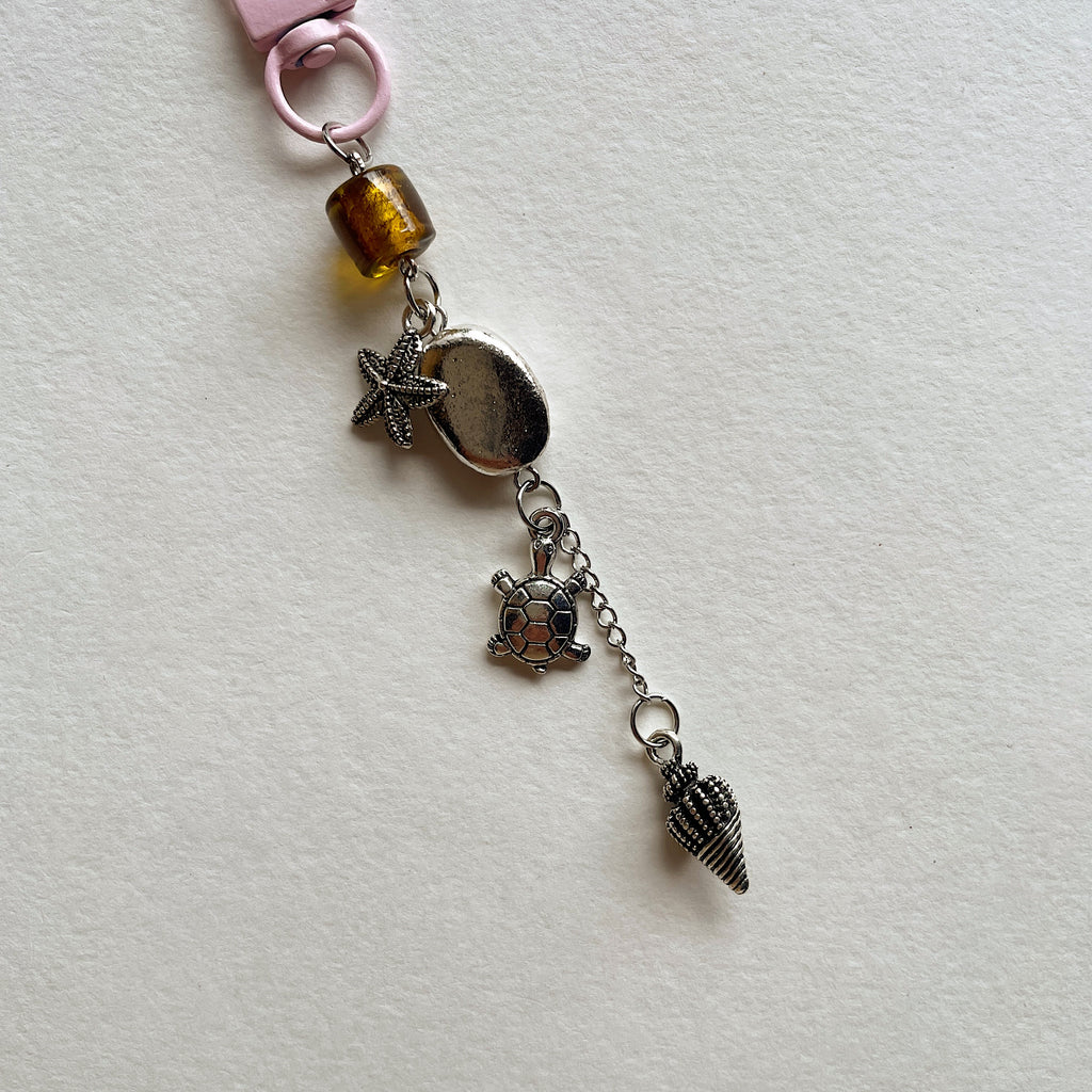 Coastal keychain 07 ✨