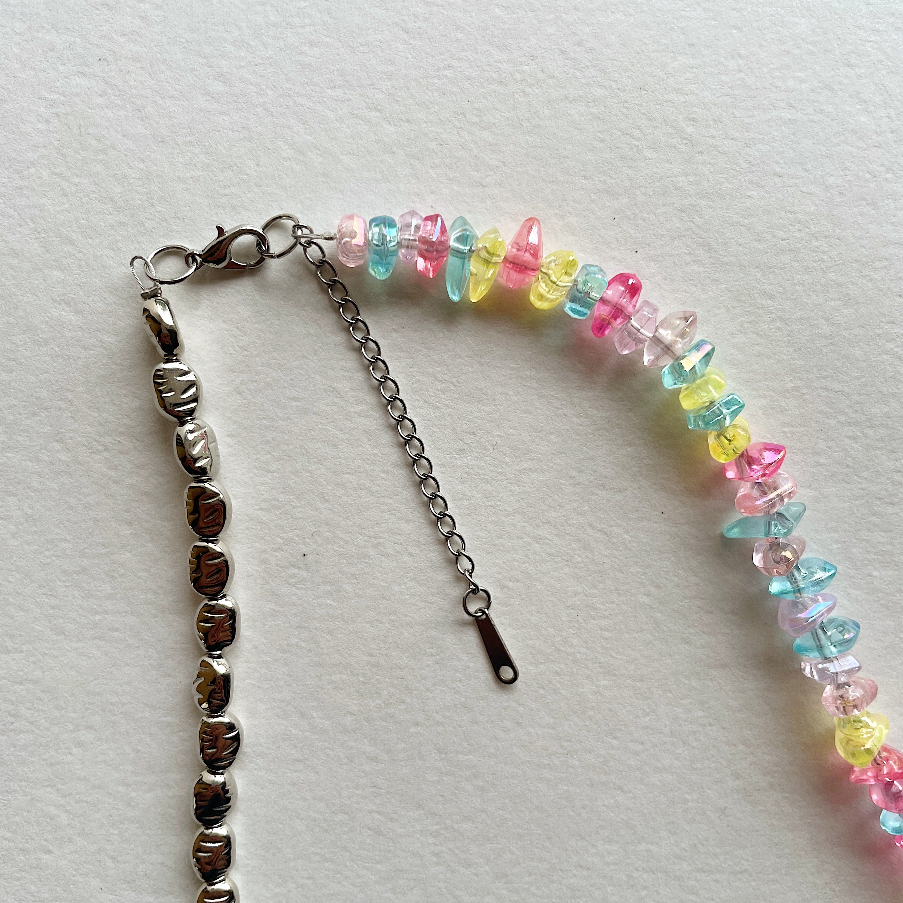 Metal & crystals necklace ✨