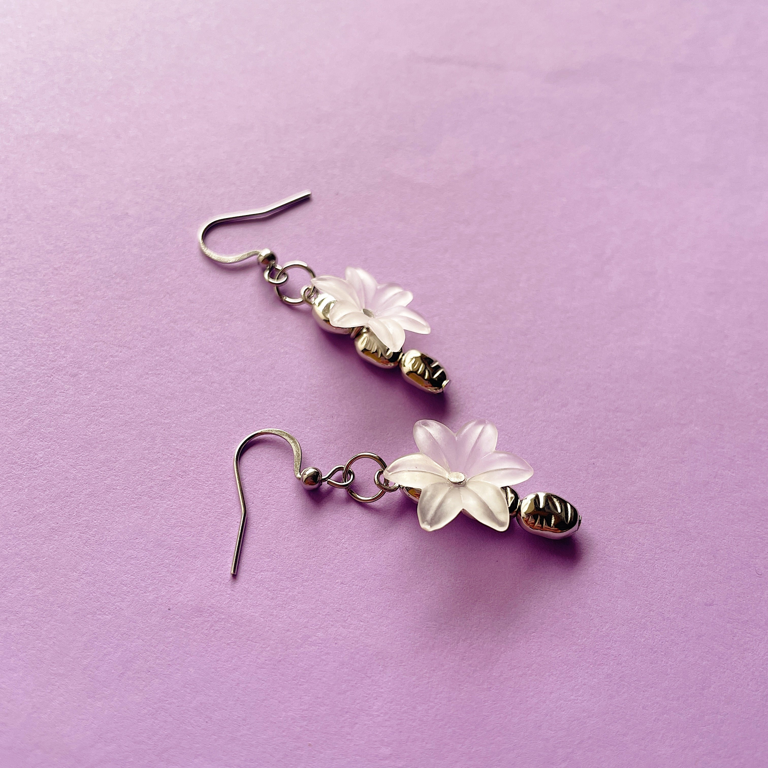 Matte flower earrings ✨