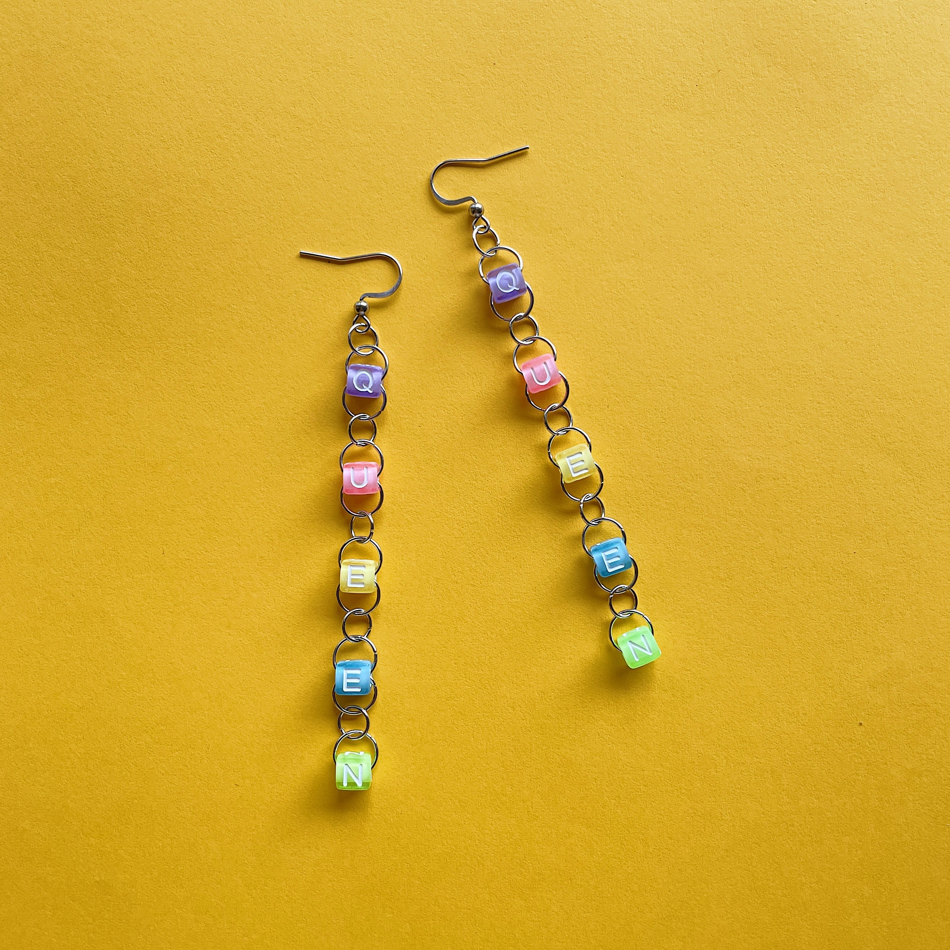 QUEEN 👑 beaded earrings ✨