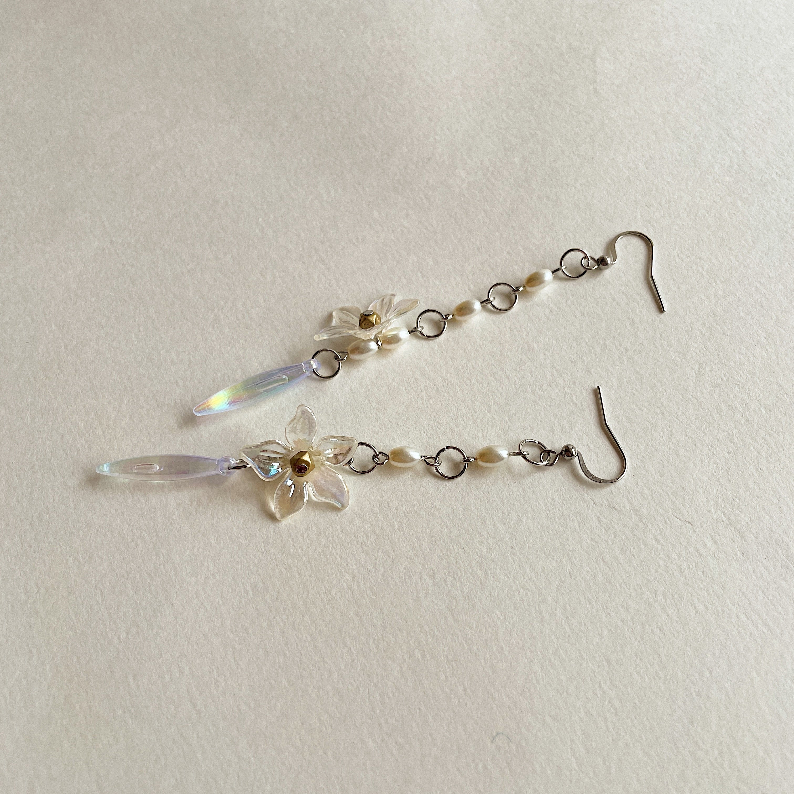 Floral longline earrings ✨