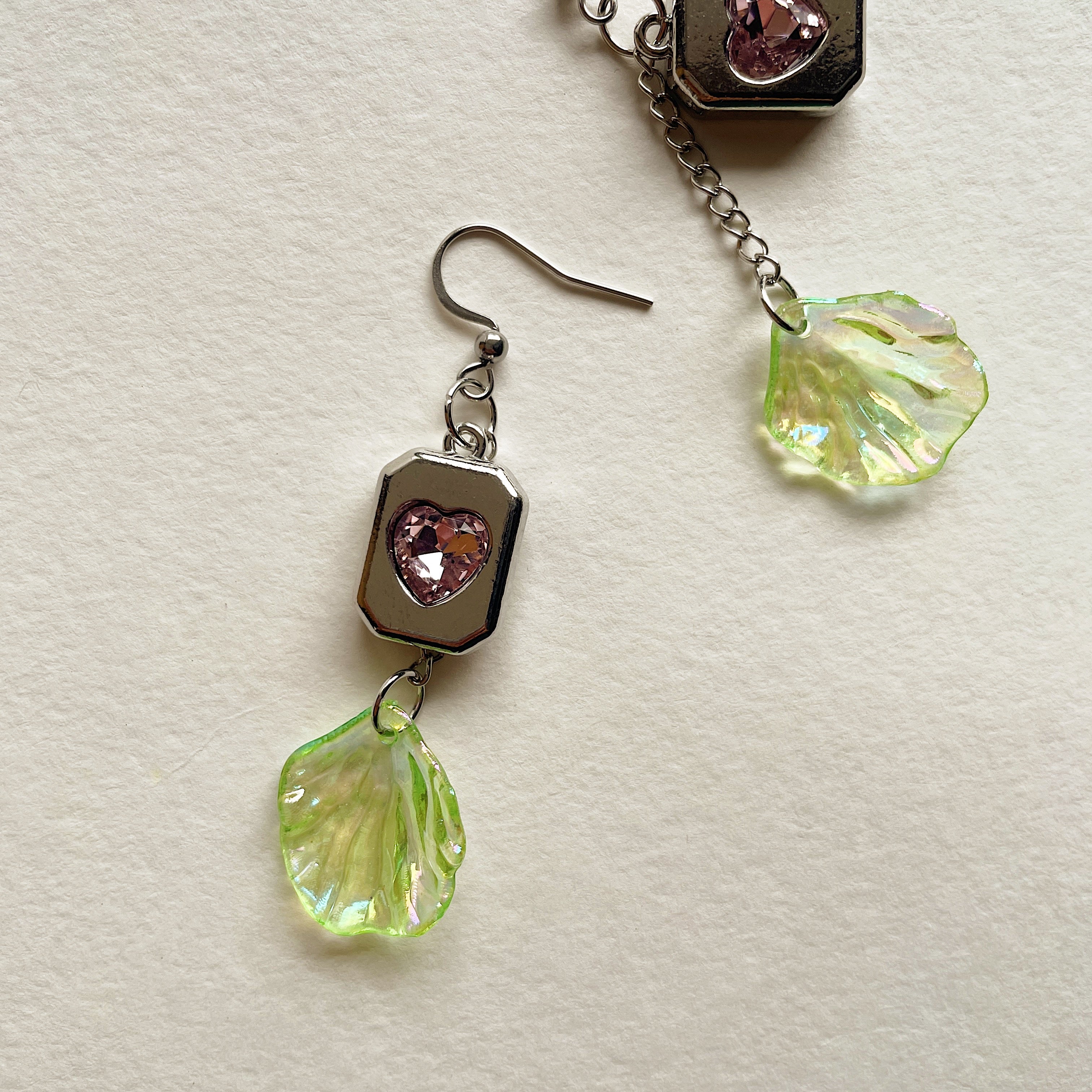 Pink heart + green petal earrings ✨