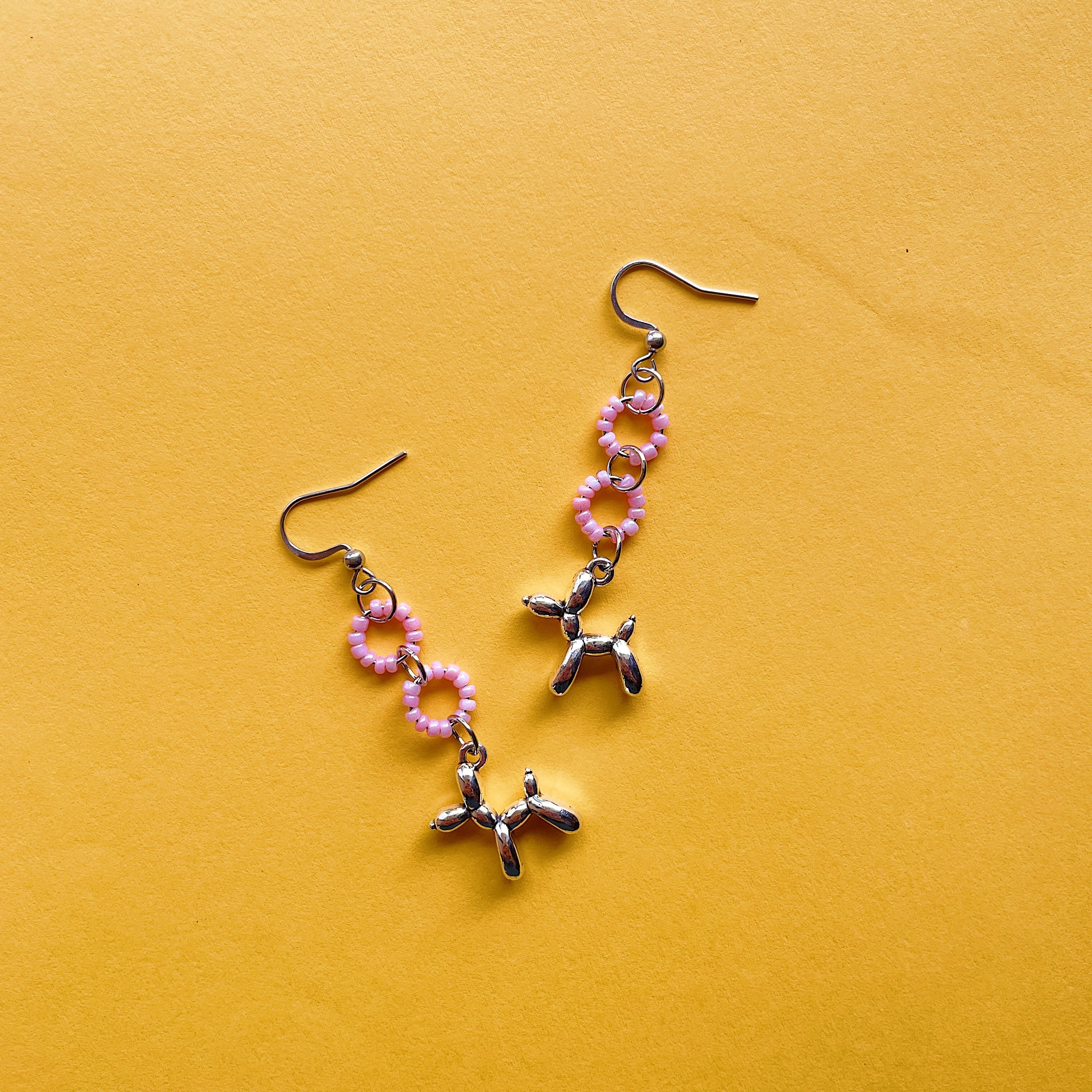 Balloon doggo earrings ✨