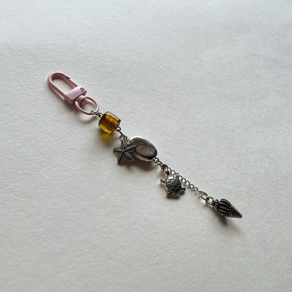 Coastal keychain 07 ✨