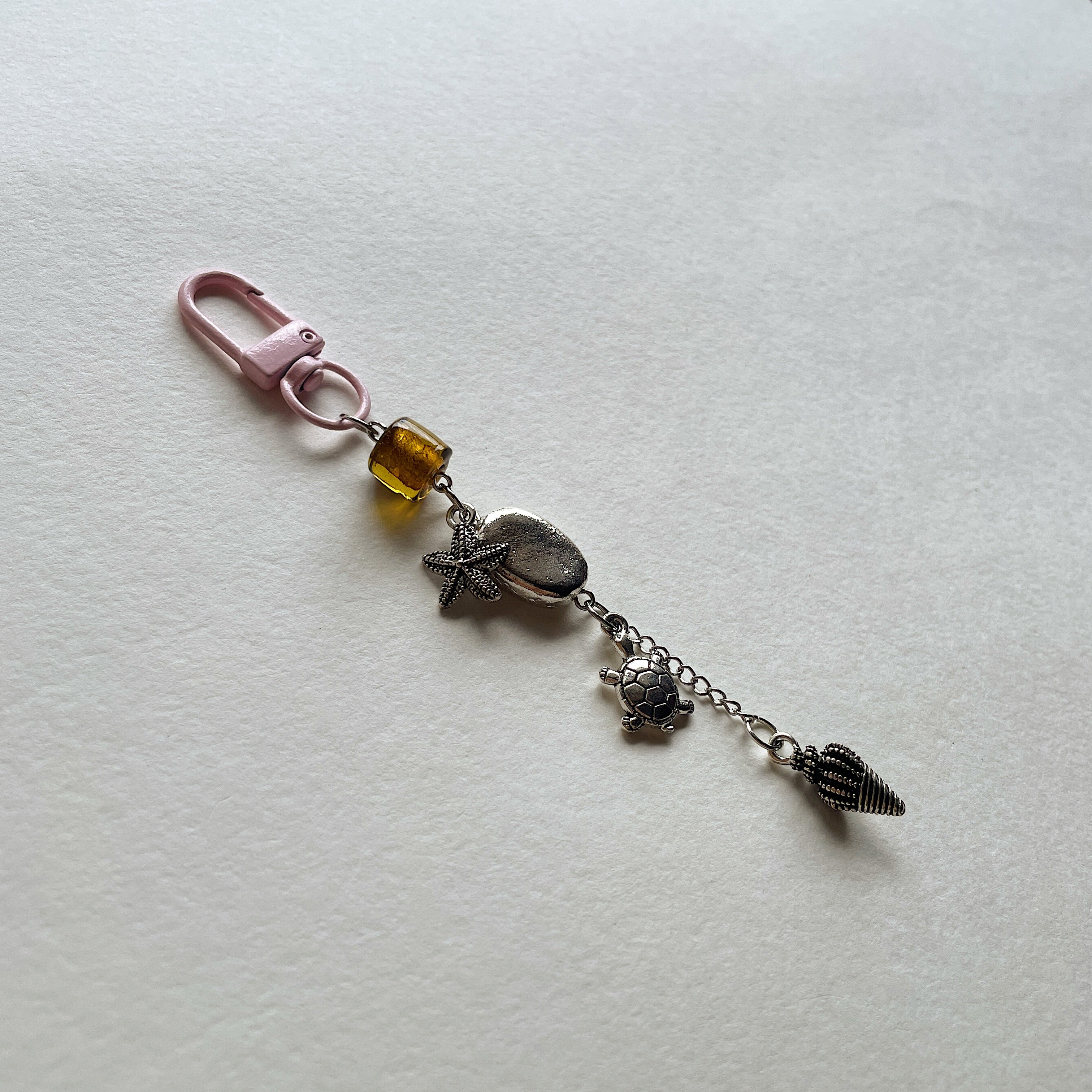Coastal keychain 07 ✨