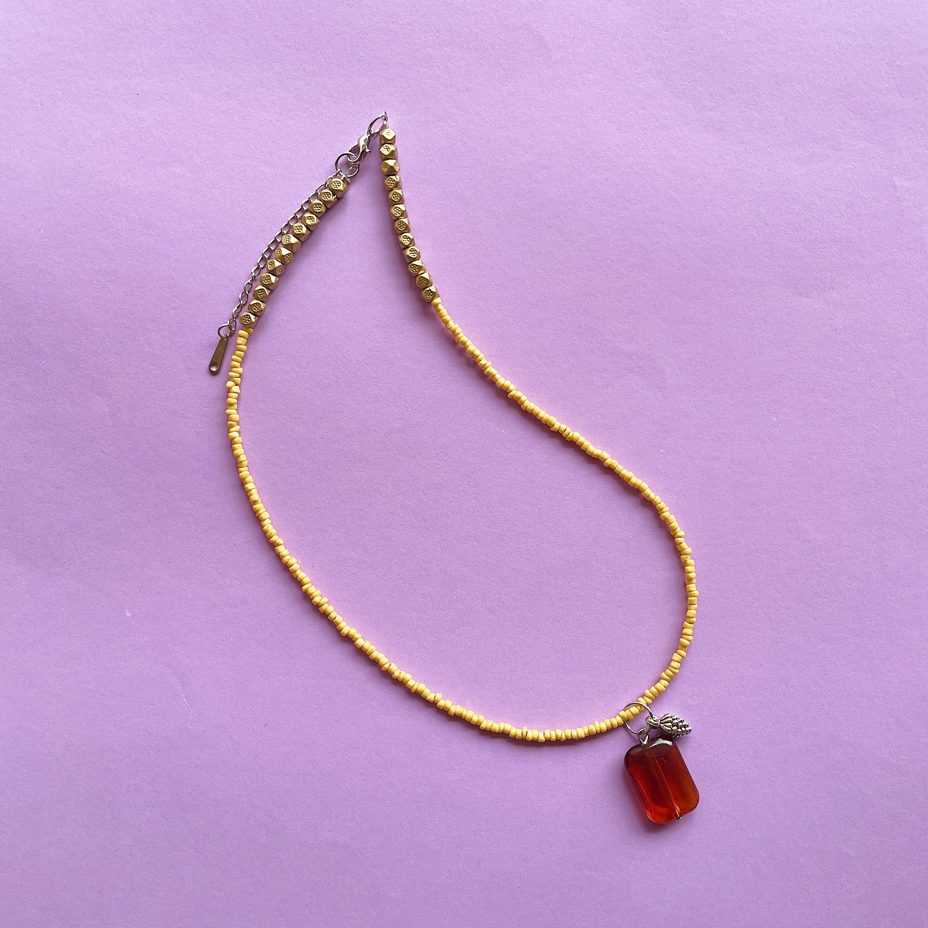 Caramel pine cone pendant necklace ✨