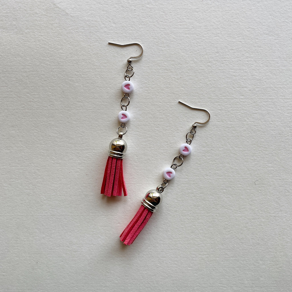 🩷🩷 + pink tassel earrings ✨