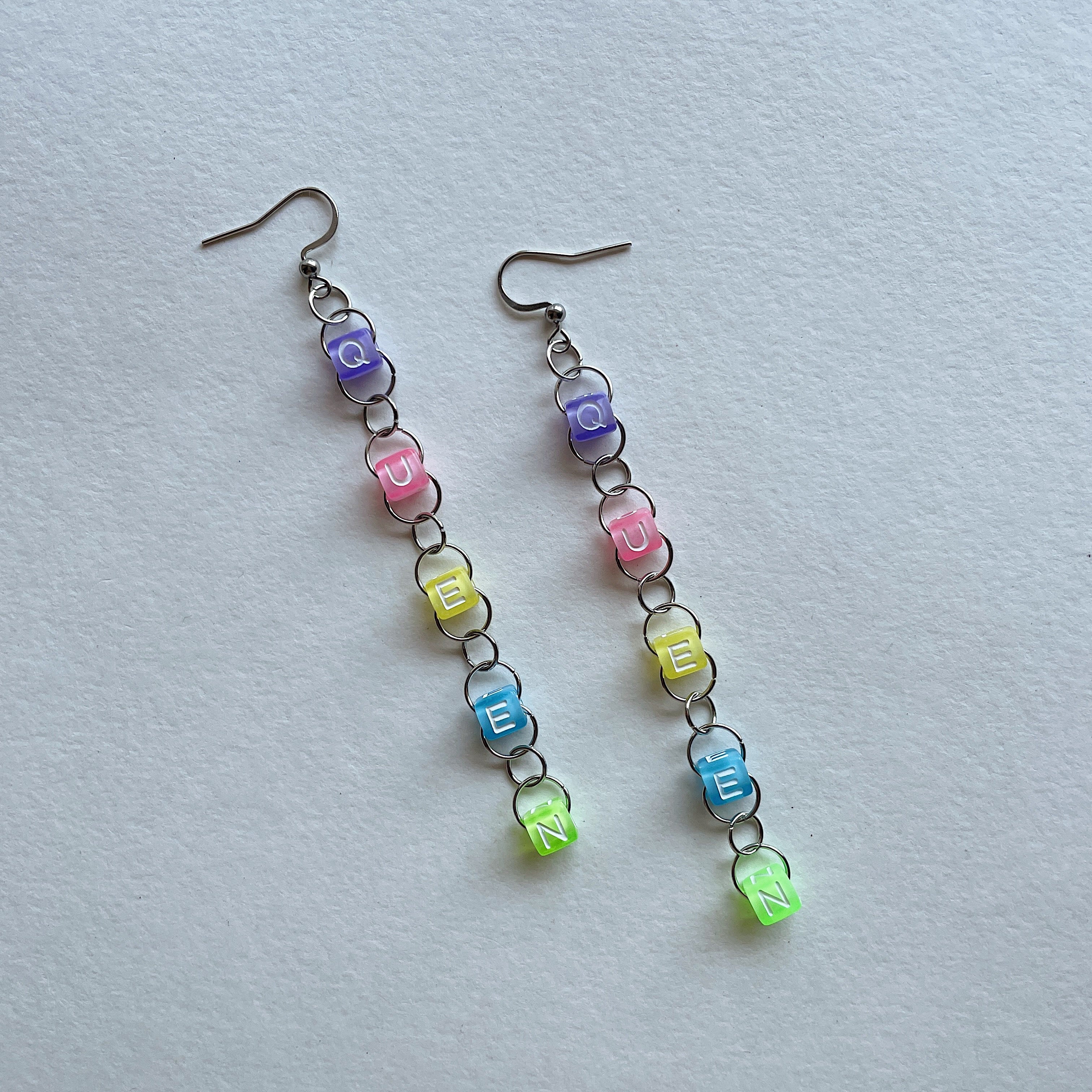 QUEEN 👑 beaded earrings ✨