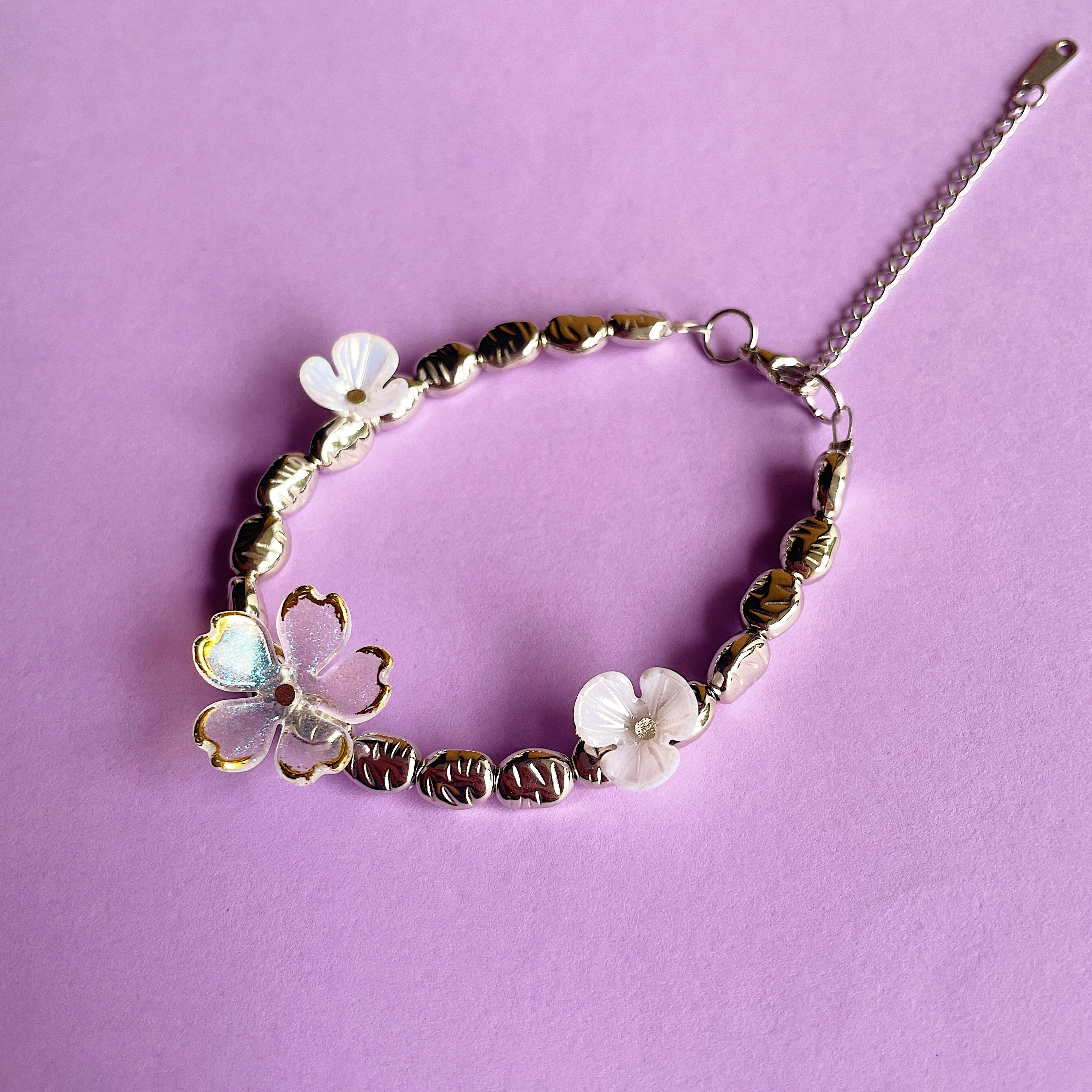 Metallic flowers bracelet ✨