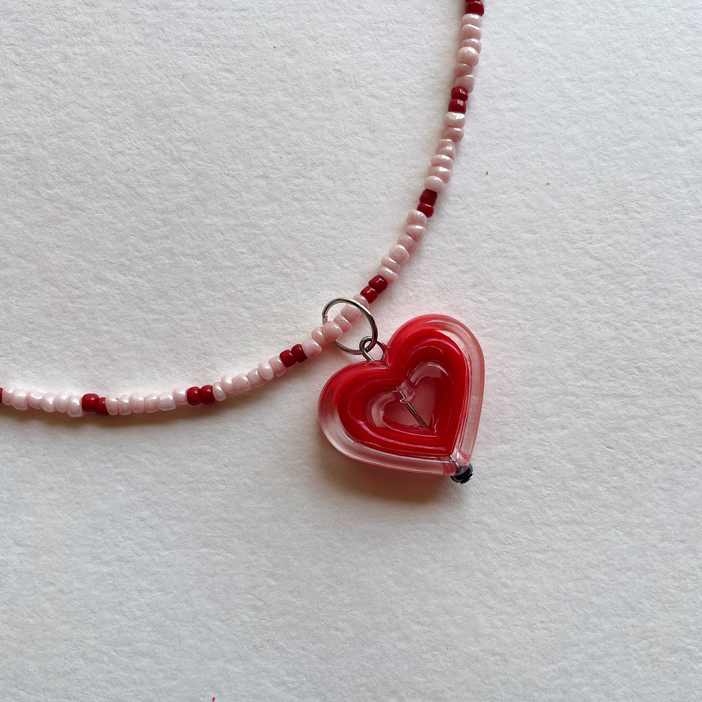 Red heart ❤️ pendant necklace ✨