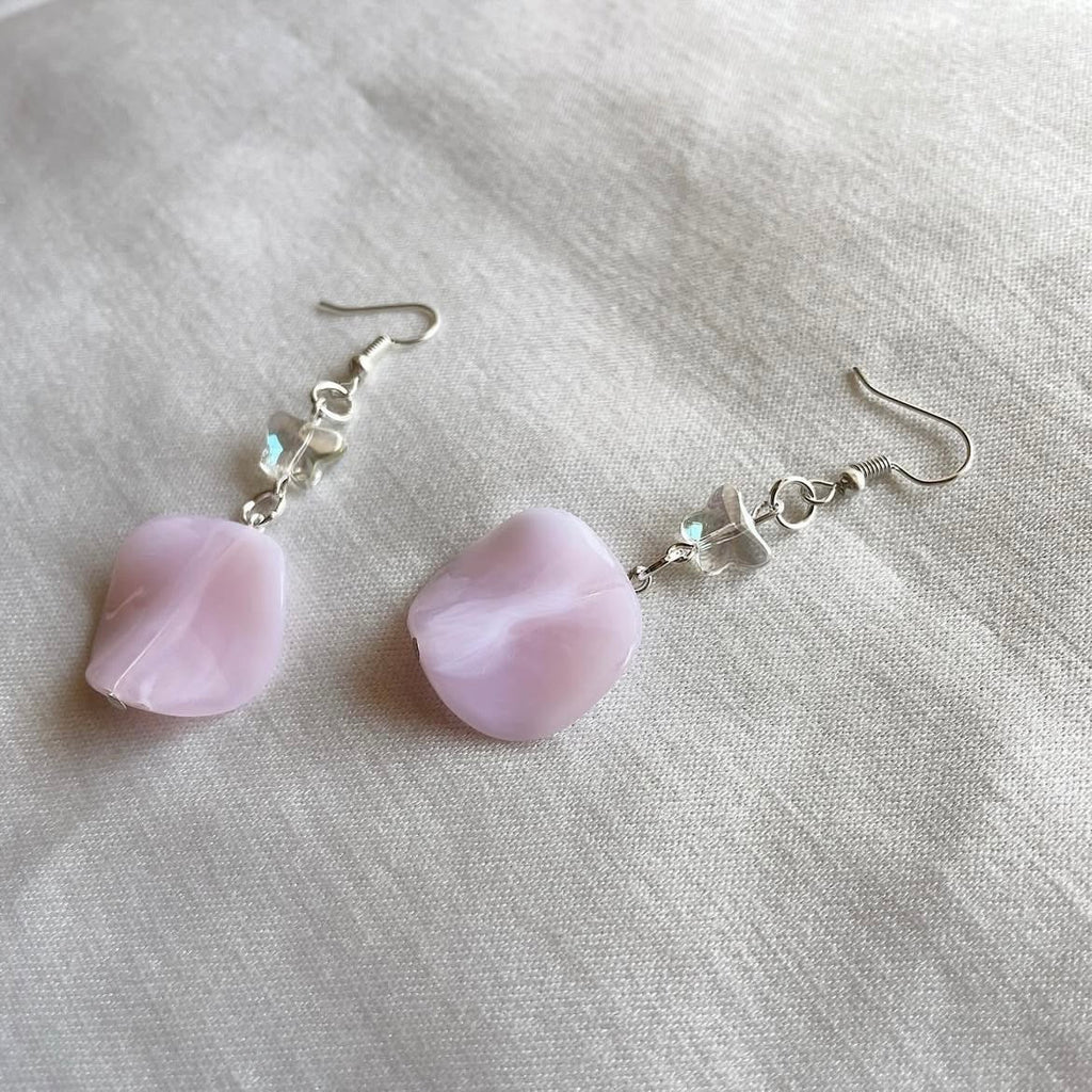 Rose + 🦋 beaded earrings ✨