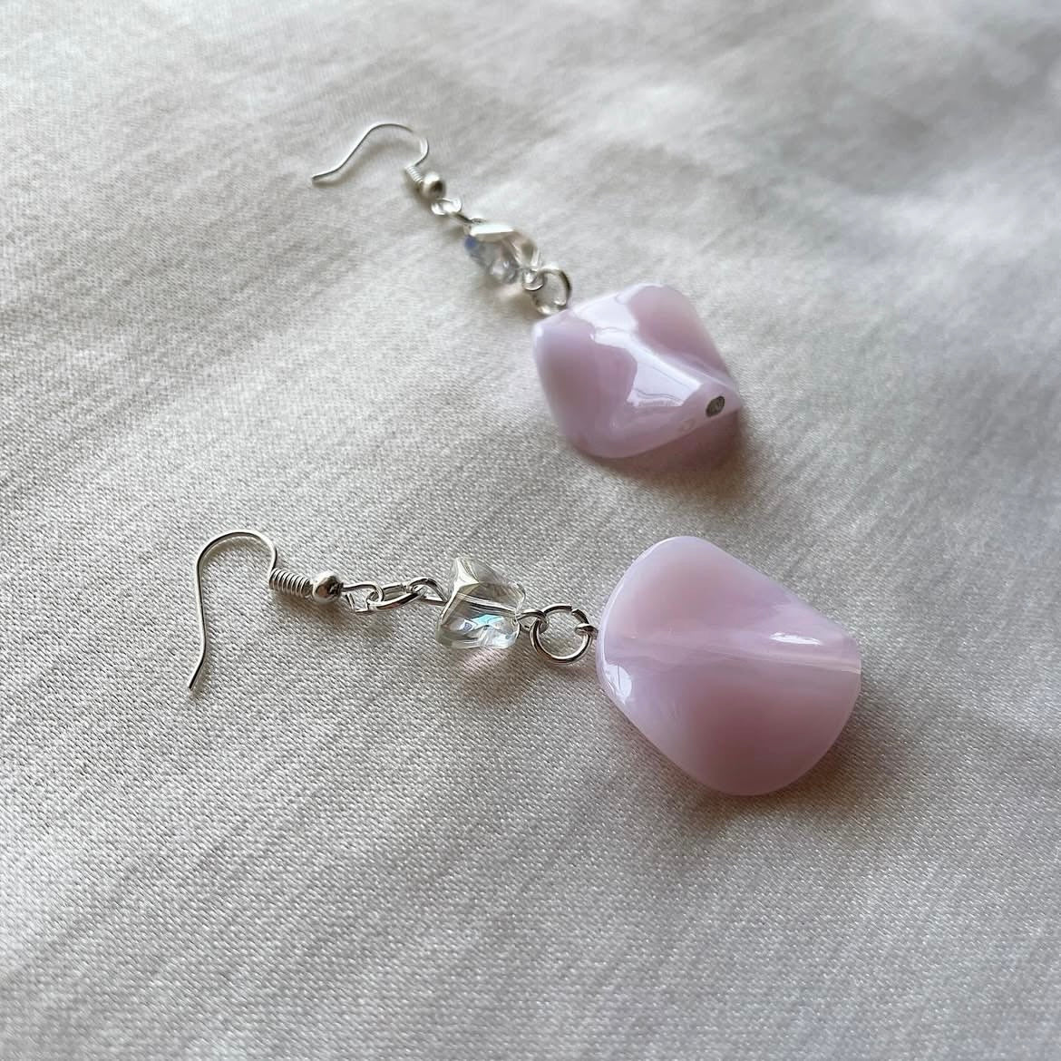 Rose + 🦋 beaded earrings ✨