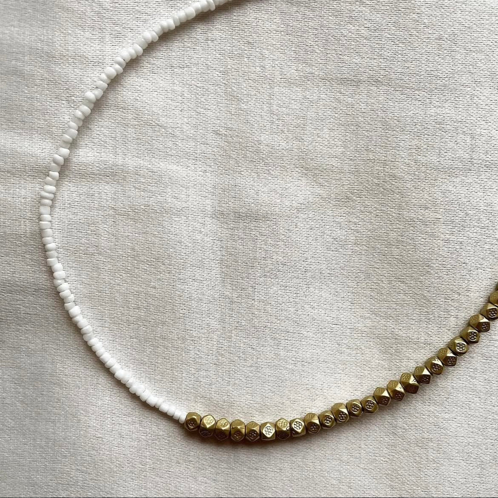 Half and half beaded necklace ✨