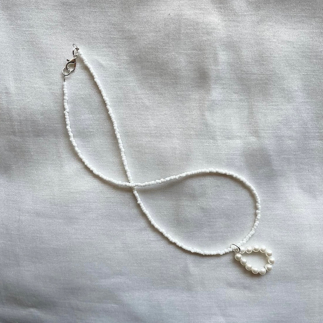 Pearl loop beaded necklace ✨