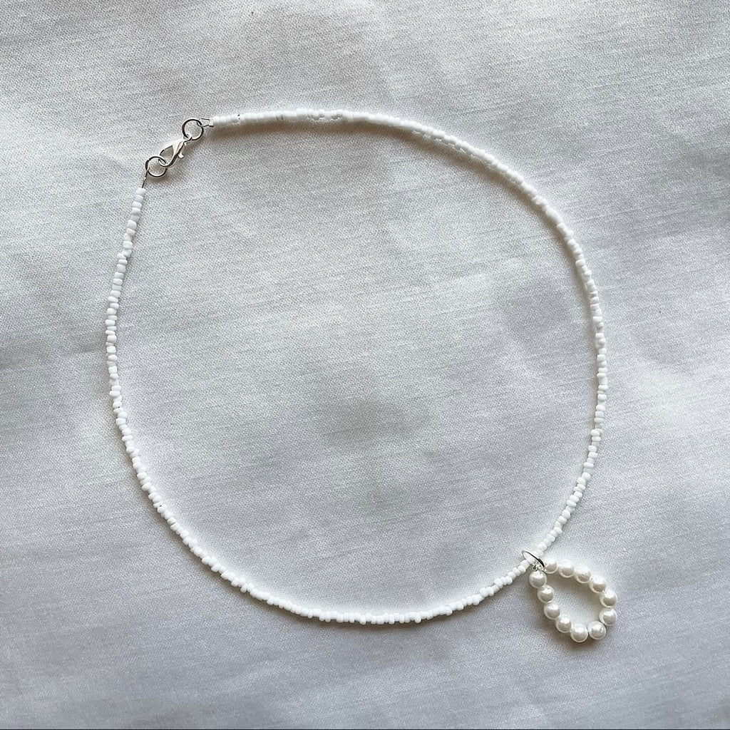Pearl loop beaded necklace ✨