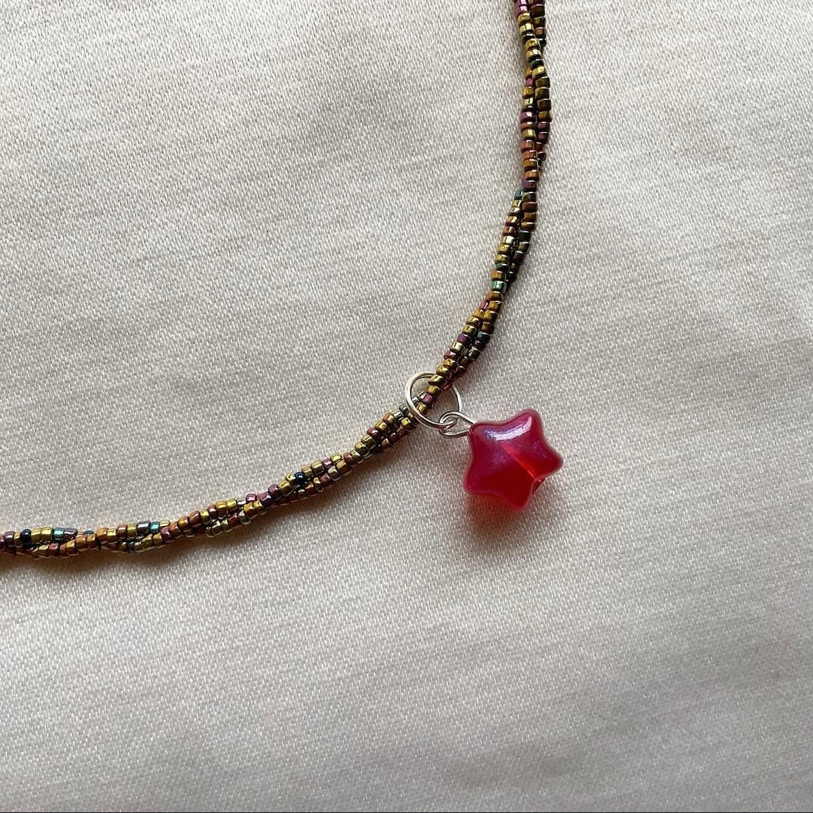 Twisted multicoloured ⭐️ beaded necklace ✨