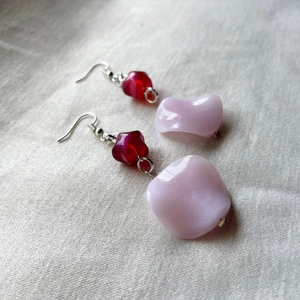 Strawberry and rose petal beaded earrings ✨