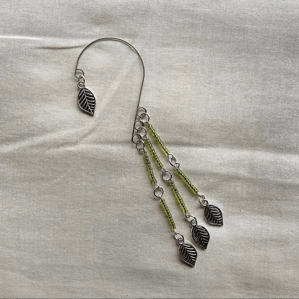 Fern beaded ear cuff ✨