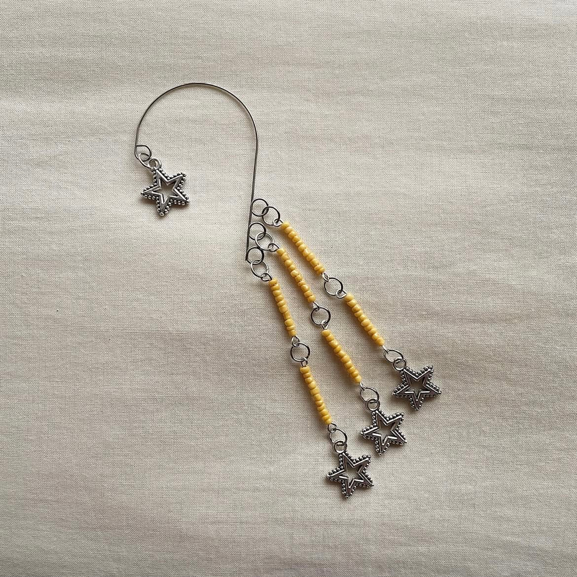 Yellow ⭐ beaded ear cuff ✨