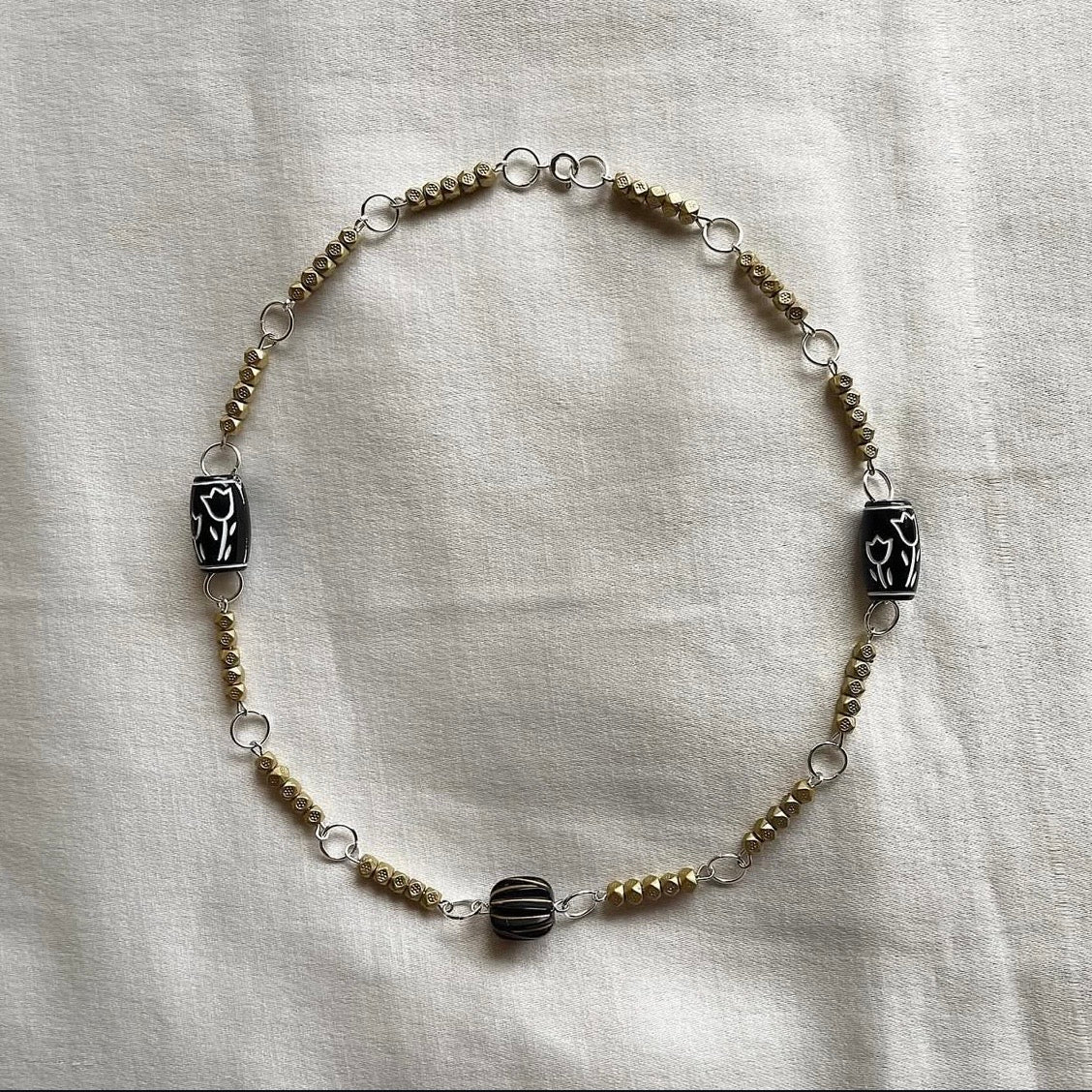 Muted gold beaded necklace 01 ✨