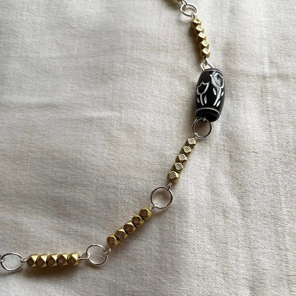 Muted gold beaded necklace 01 ✨