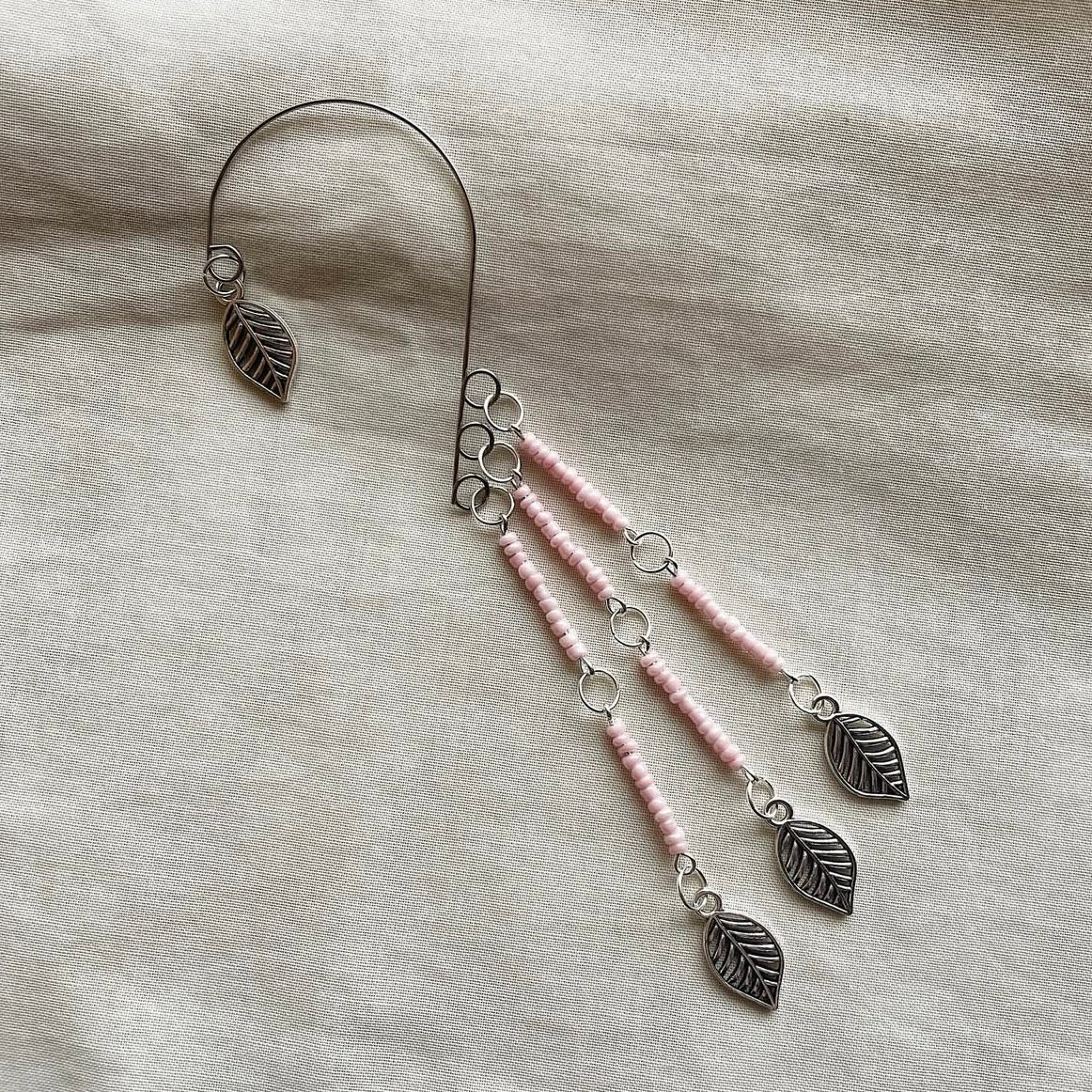 Peach 🍃 beaded ear cuff ✨