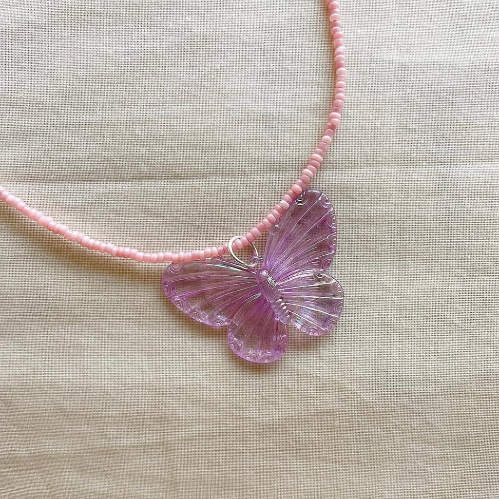 Purple 🦋 pendant necklace ✨