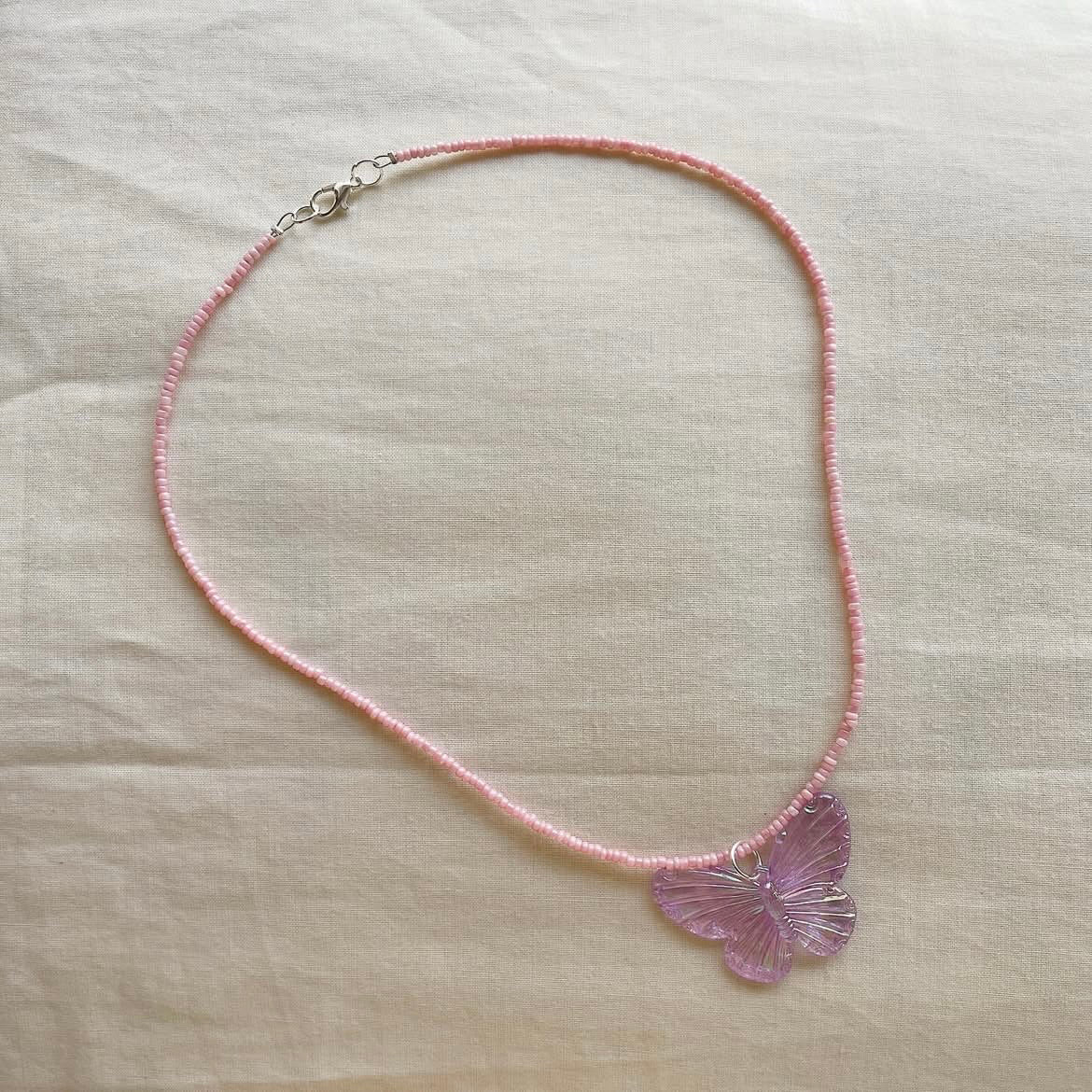 Purple 🦋 pendant necklace ✨