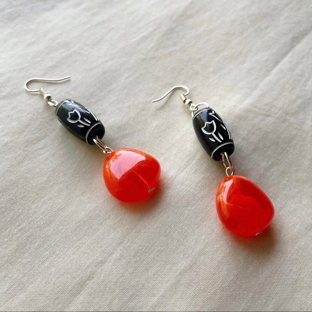 Orange 🌷beaded earrings ✨