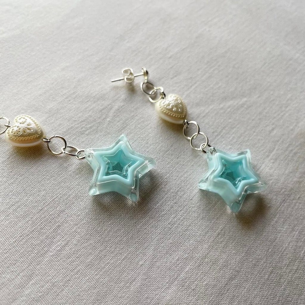 Light blue ⭐️ beaded earrings ✨
