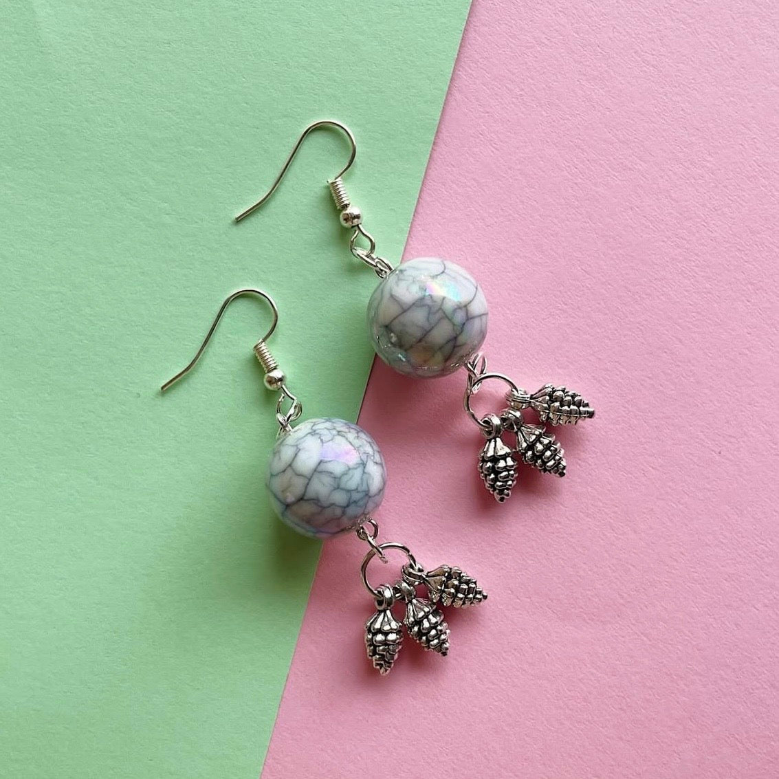 Shiny pine cone beaded earrings ✨