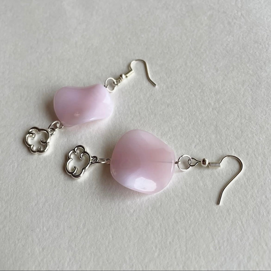 Rose petal ☁️ earrings ✨