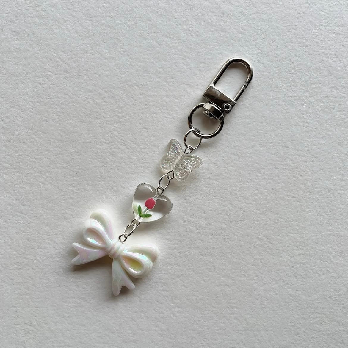 🦋🌷🎀 keychain ✨✨