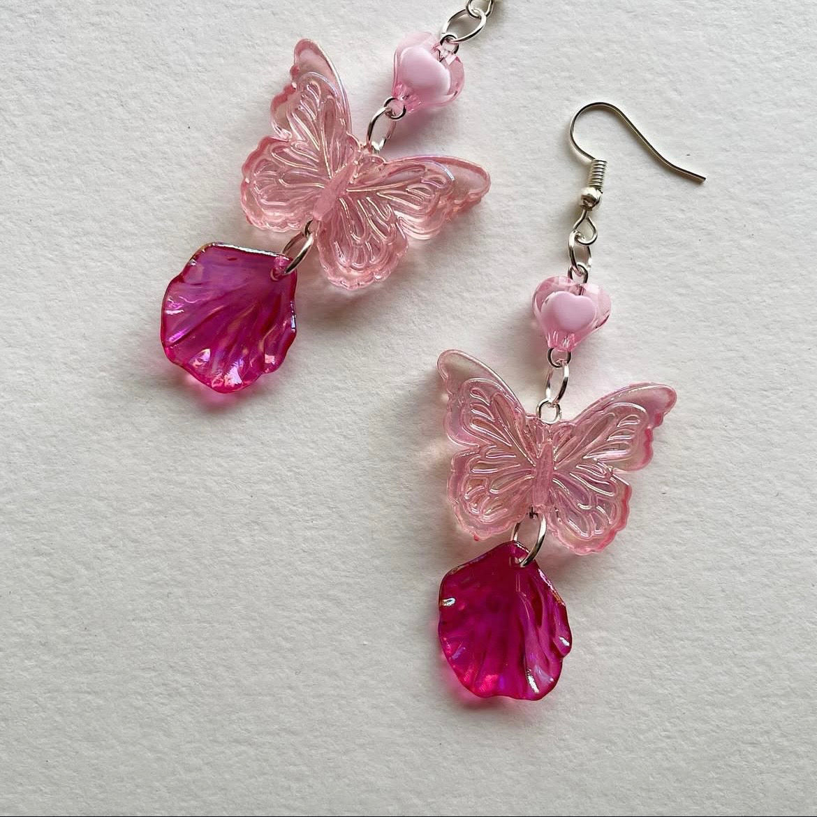 Butterfly + petal 01 earrings ✨
