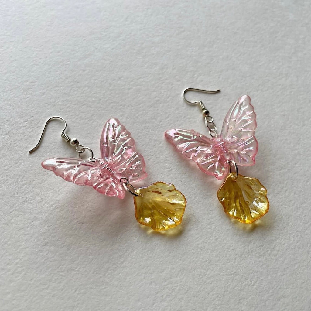 Butterfly + petal 02 earrings ✨
